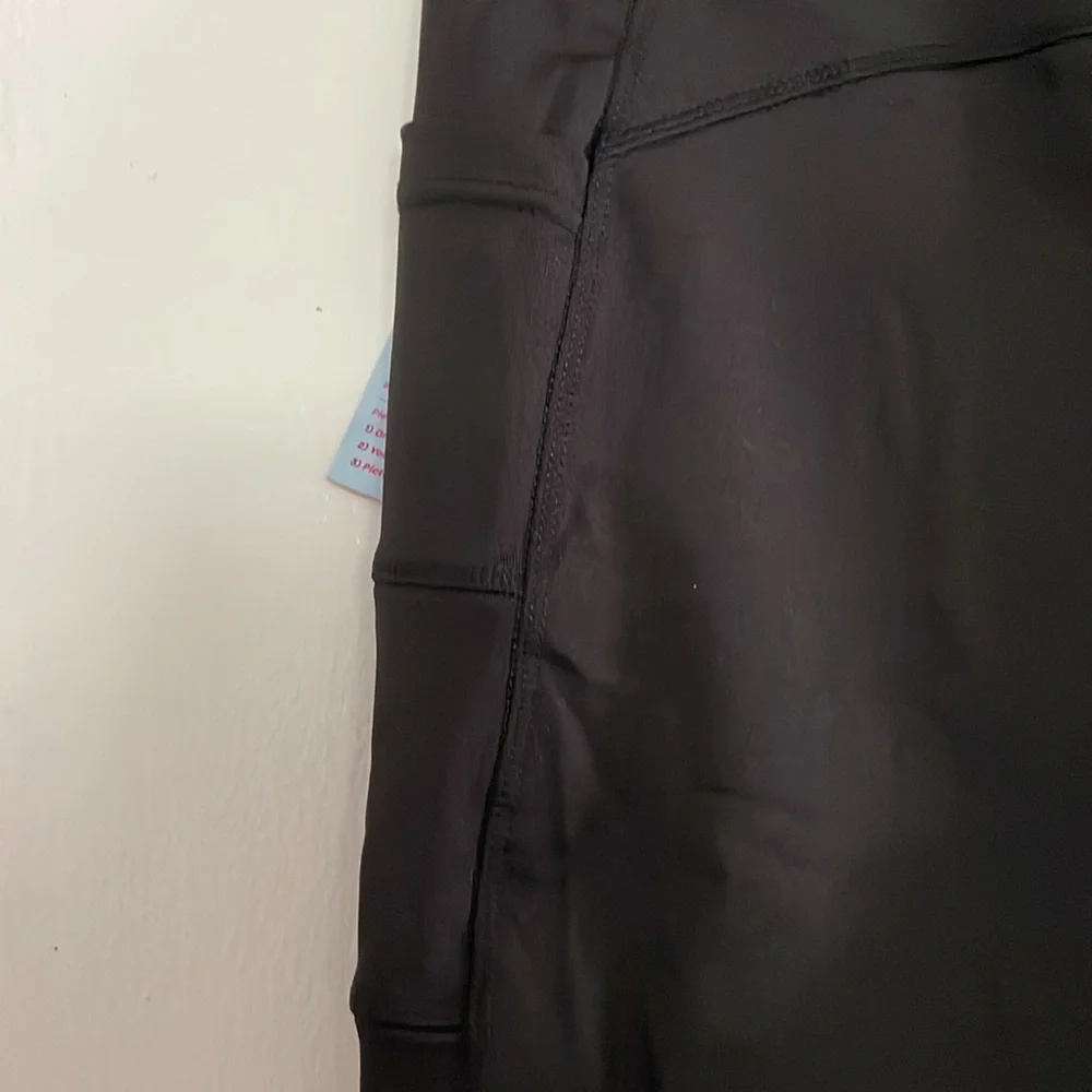 Biker shorts - Picture 2 of 3
